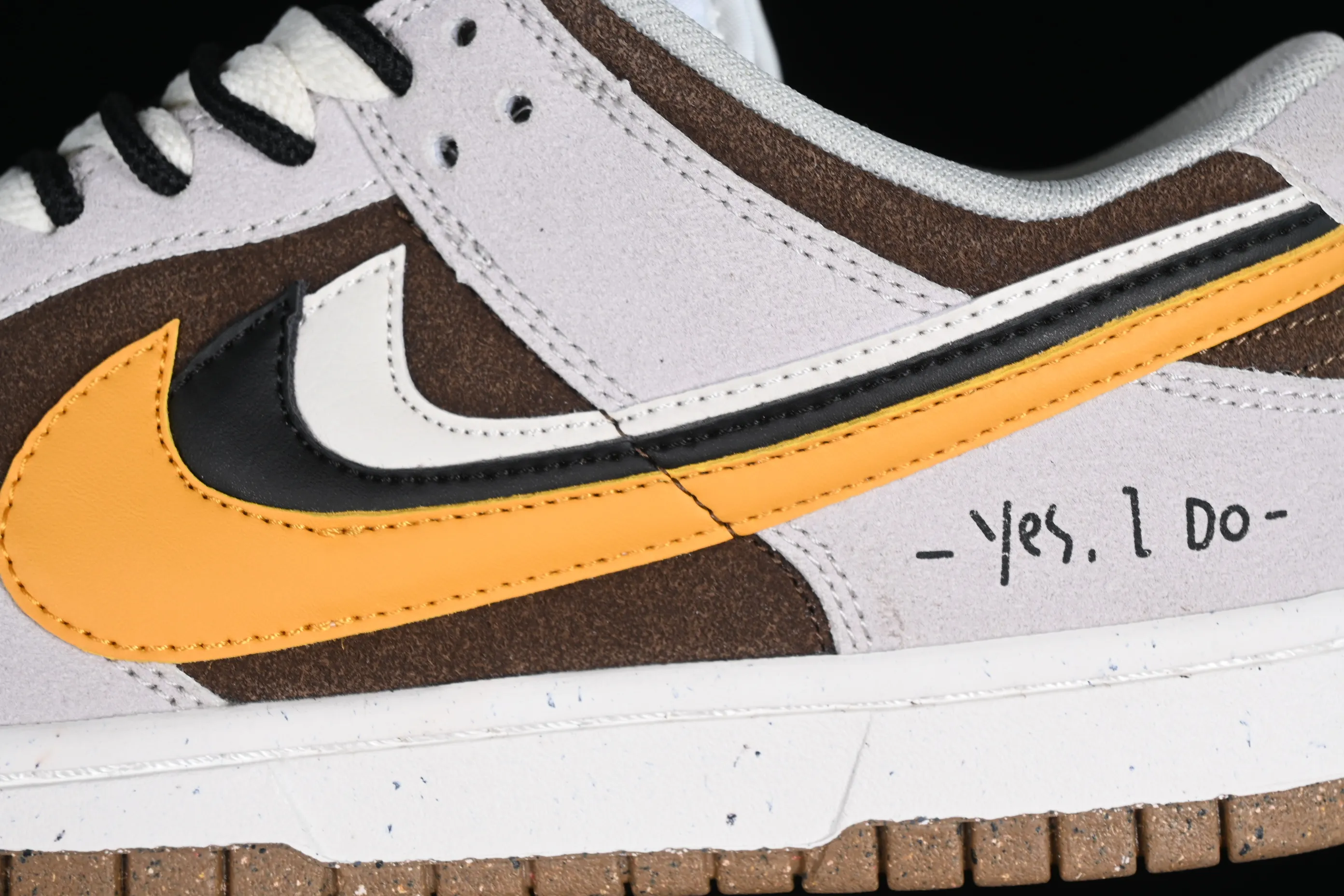 All categories Nk SB Dunk Series Nk SB Dunk Low low-top sneakers Cost-effective version Nk SB Dunk Low triple overlap hook SB low-top sports and leisure sneakers DO9457-104